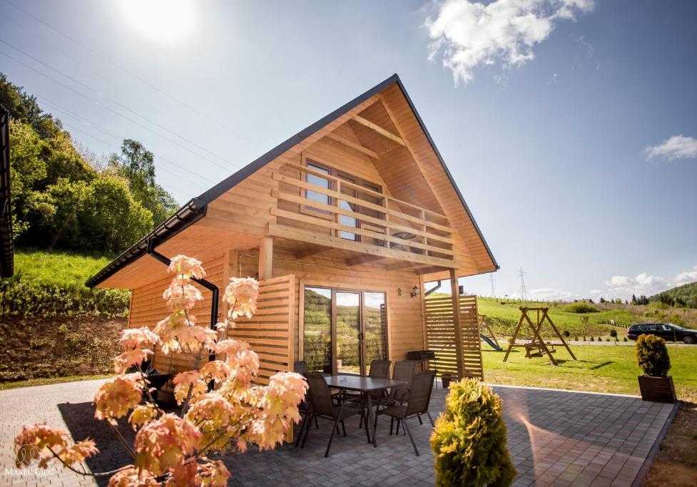 domek z widokiem na góry