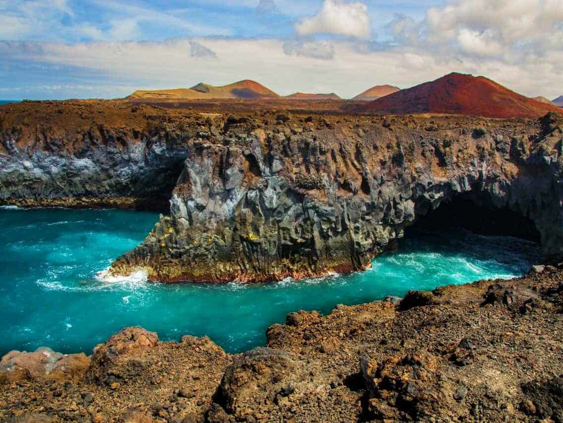 Jaskinie Los Hervideros- lanzarote atrakcje