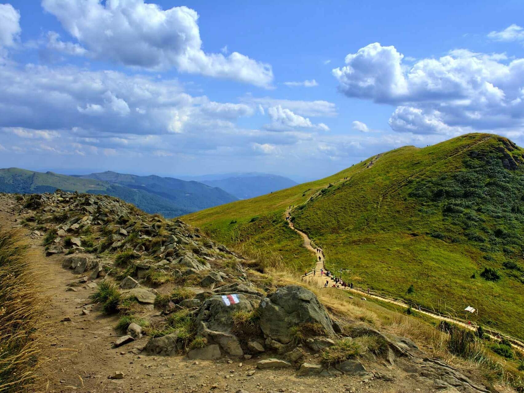 bieszczady-polska-wakacje-w-polsce-bez-tłumów
