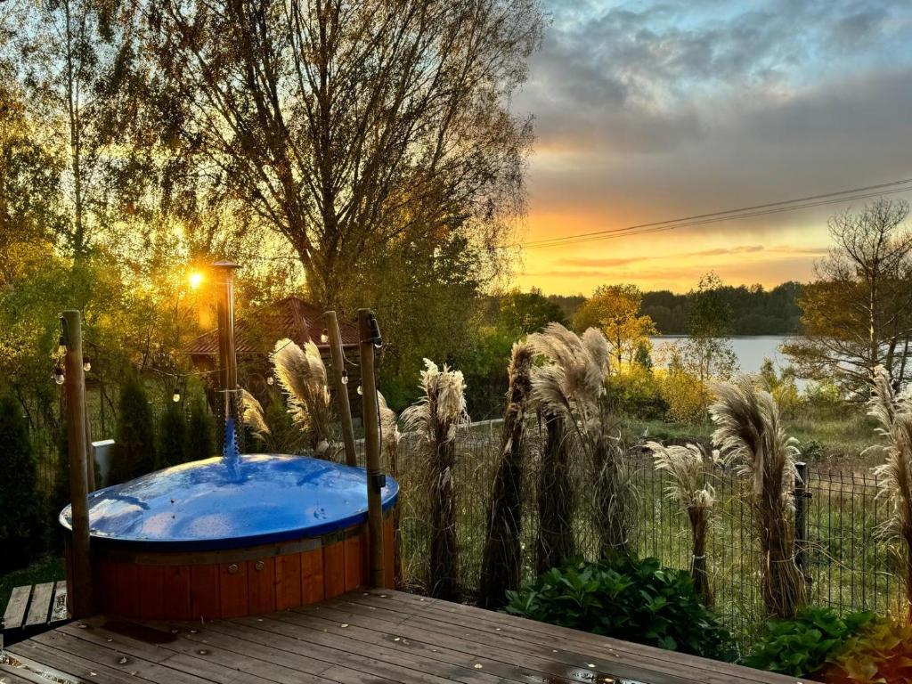 Domki na odludziu z jacuzzi, Karmelowe Domki Kaszuby, Stężyca
