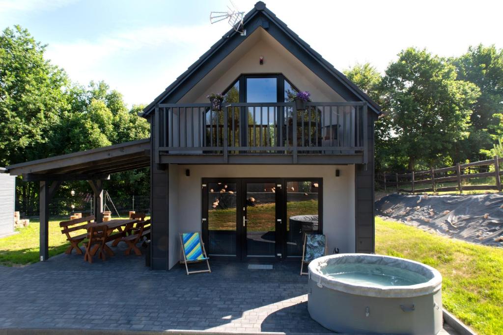 Domki w lesie z jacuzzi, Kaszubskie Zacisze, Kistowko