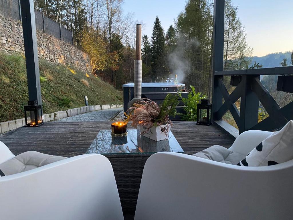 Domki w lesie z jacuzzi, Malinka, Malinowy Zakątek