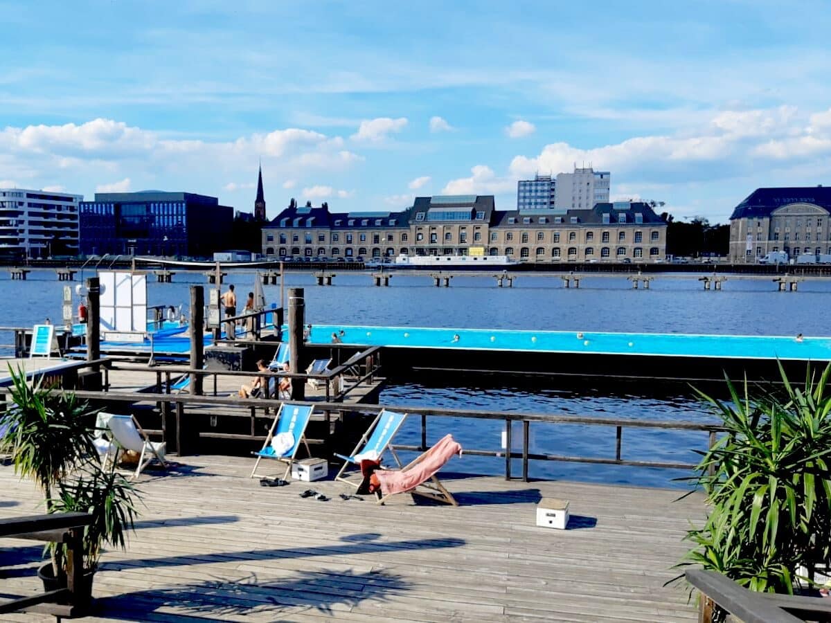 Berlin_Badeschiff